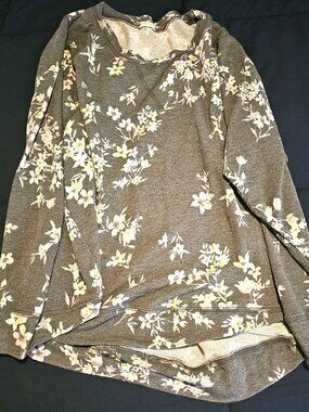 Grey floral long sleeve by Freeloader, sz M/L